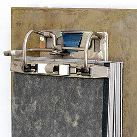 Ordnungsprinzip (Ordner im Ordner), 2025, Assemblage